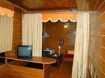 Chandermukhi Hotel Manāli Zewnętrze zdjęcie